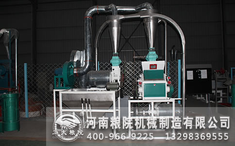 為玉米收割機(jī)入庫做的準(zhǔn)備工作 為玉米收割機(jī)入庫做的準(zhǔn)備工作